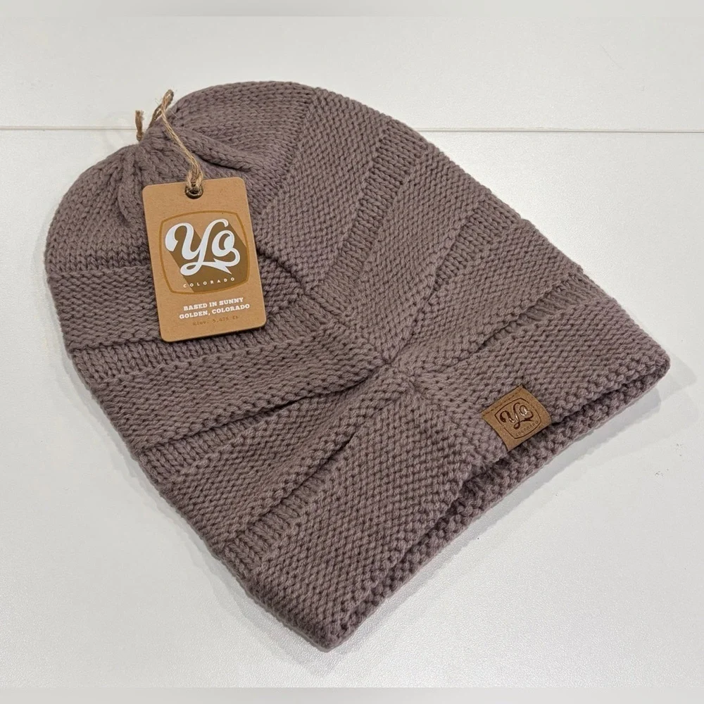 Yo Colorado Women's Drift Slouch Beanie Hat NWT Purple Lavender Winter Ski Snow